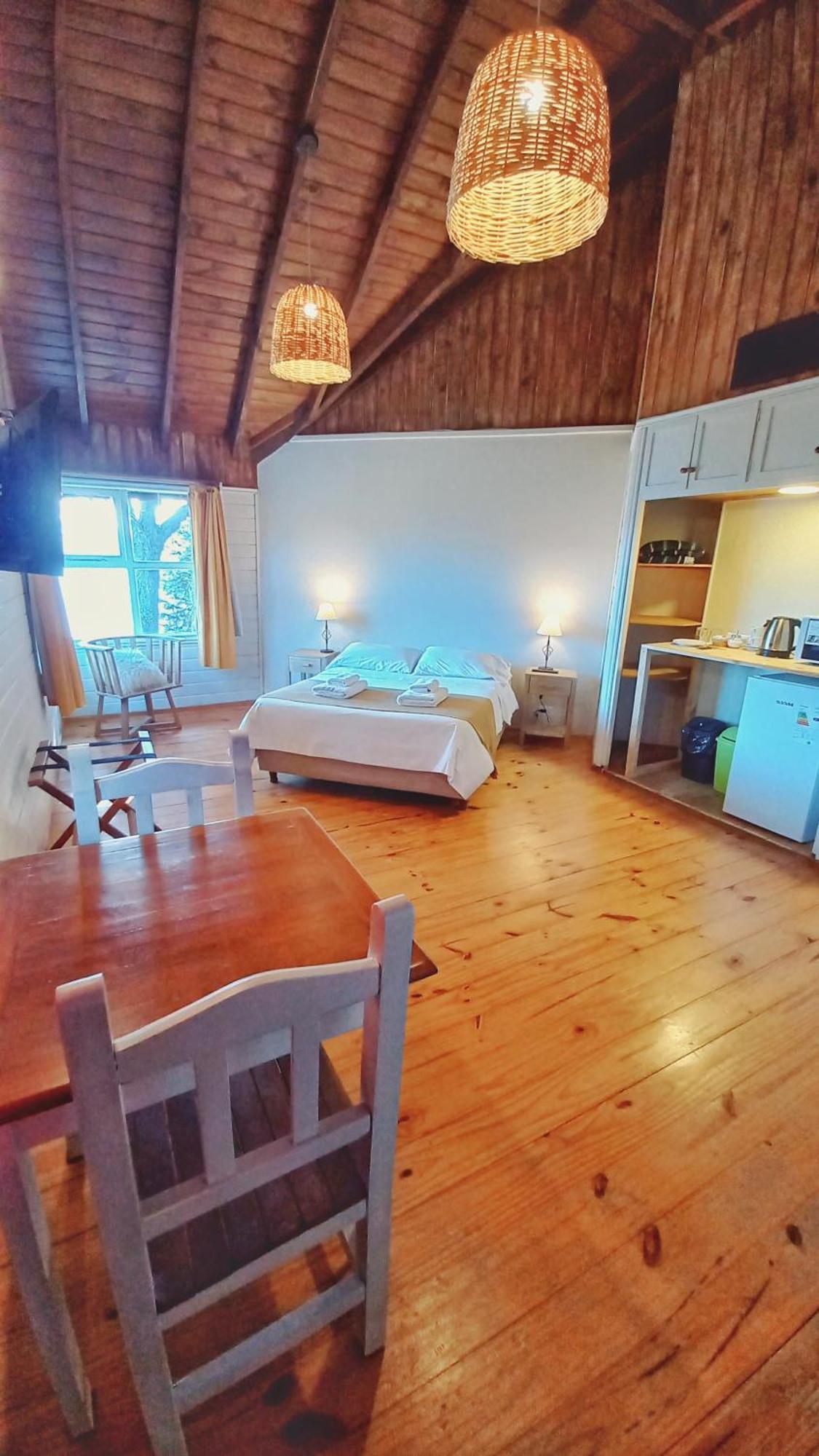 Hosteria Belvedere Вилья-ла-Ангостура Номер фото