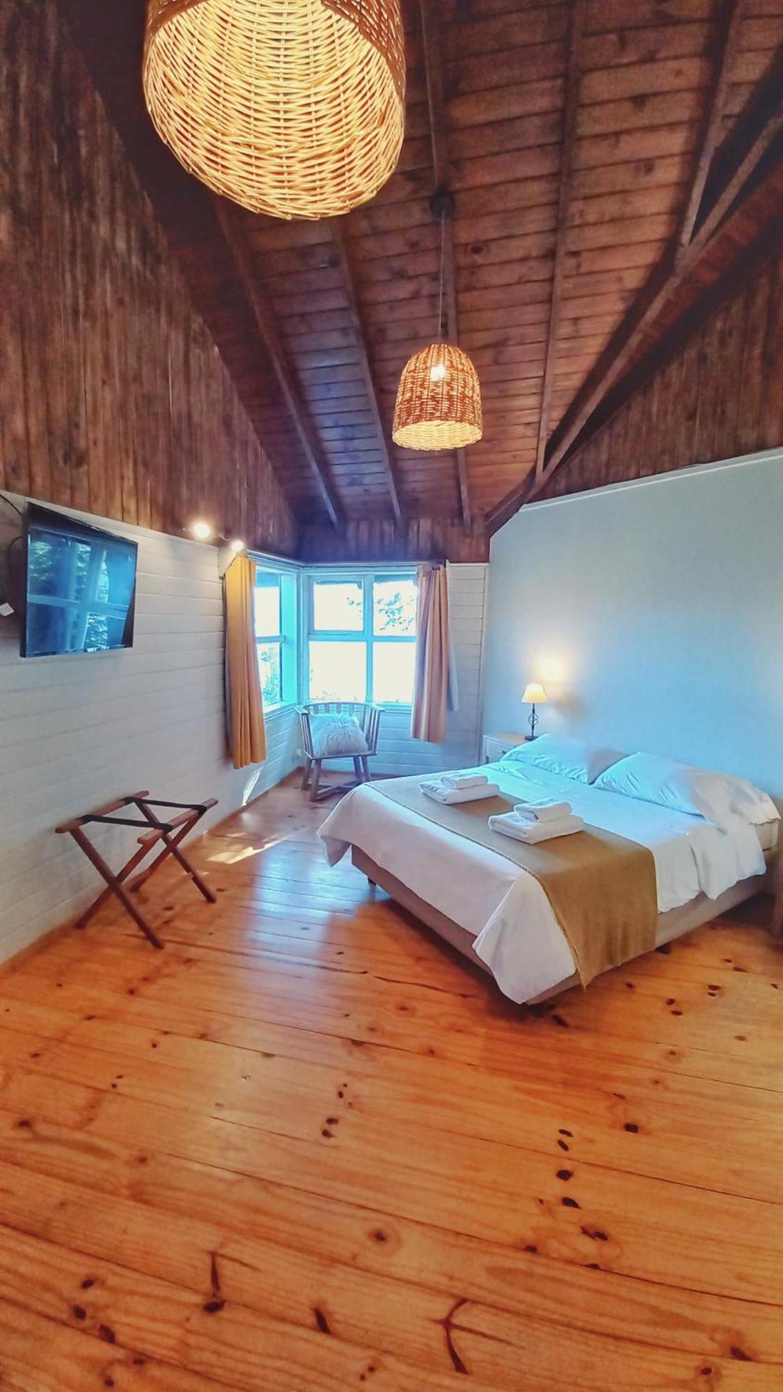 Hosteria Belvedere Вилья-ла-Ангостура Номер фото