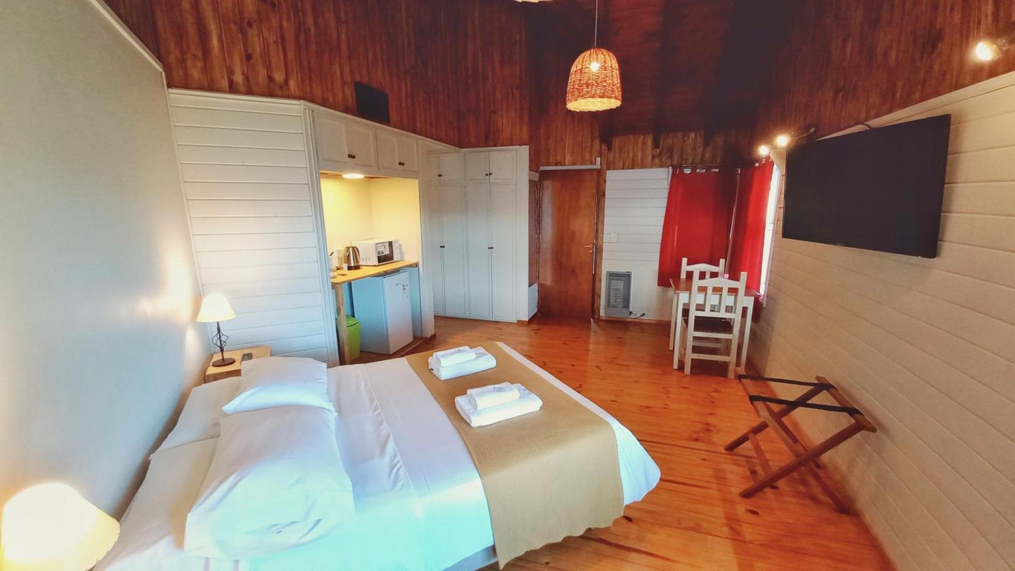 Hosteria Belvedere Вилья-ла-Ангостура Номер фото